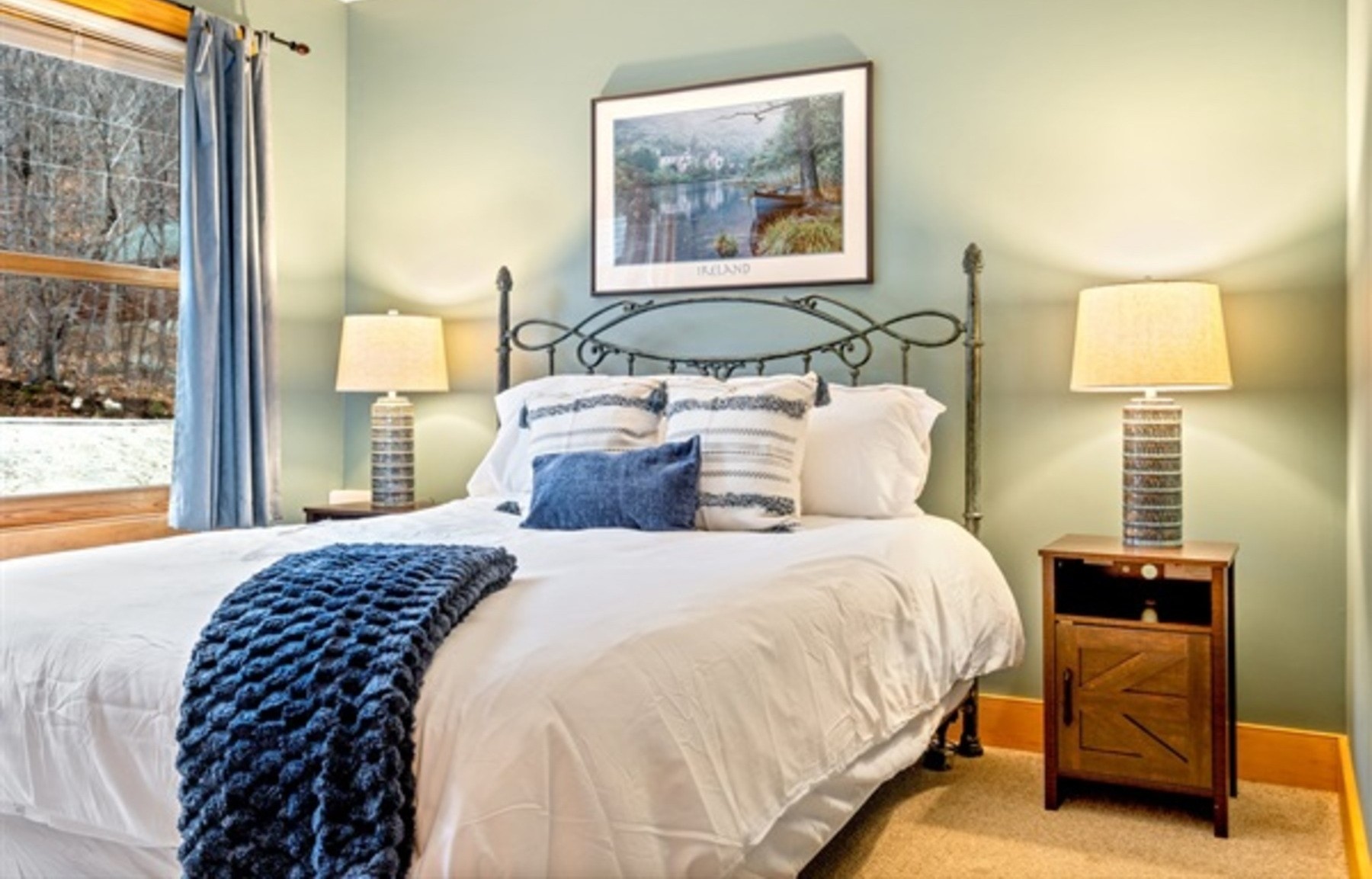 Queen Bedroom